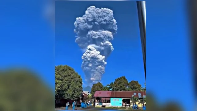 Gunung Dukono Meletus, Basarnas Selamatkan 15 Pendaki Dukono, 2 WNA Singapura Tewas di Lokasi