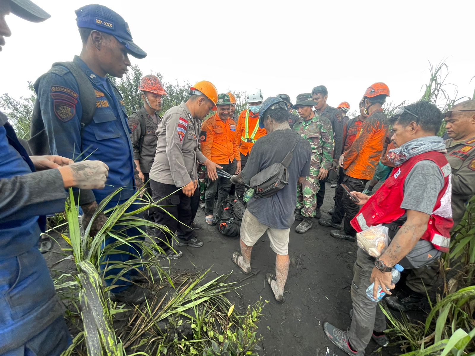 Pencarian Korban Erupsi Gunung Dukono Selesai, Dua WNA Ditemukan Tewas