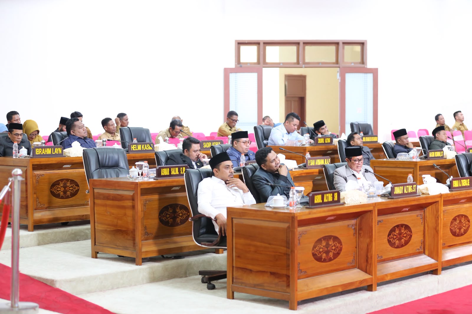 DPRD Halteng Soroti Kinerja APBD 2025, Fraksi Desak Perbaikan PAD hingga Kualitas Belanja
