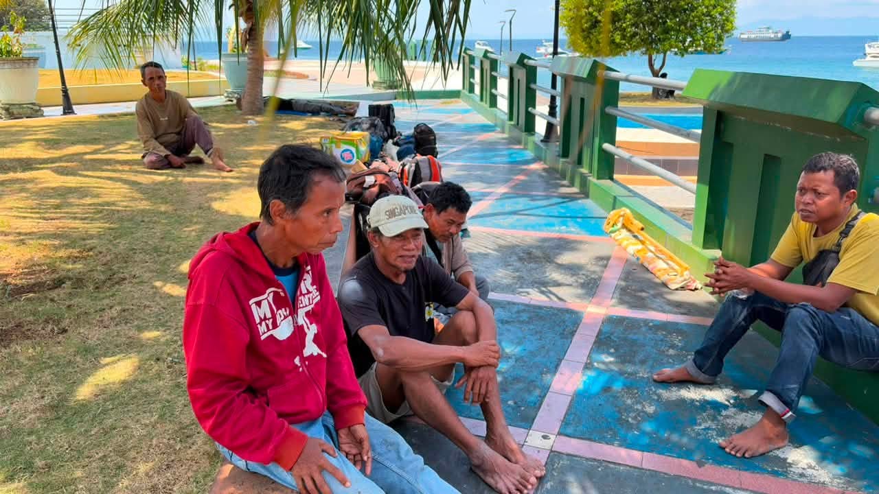 Upah Tidak Dibayar, 13 Pekerja Sekolah Rakyat Mengaku Terlantar di Ternate