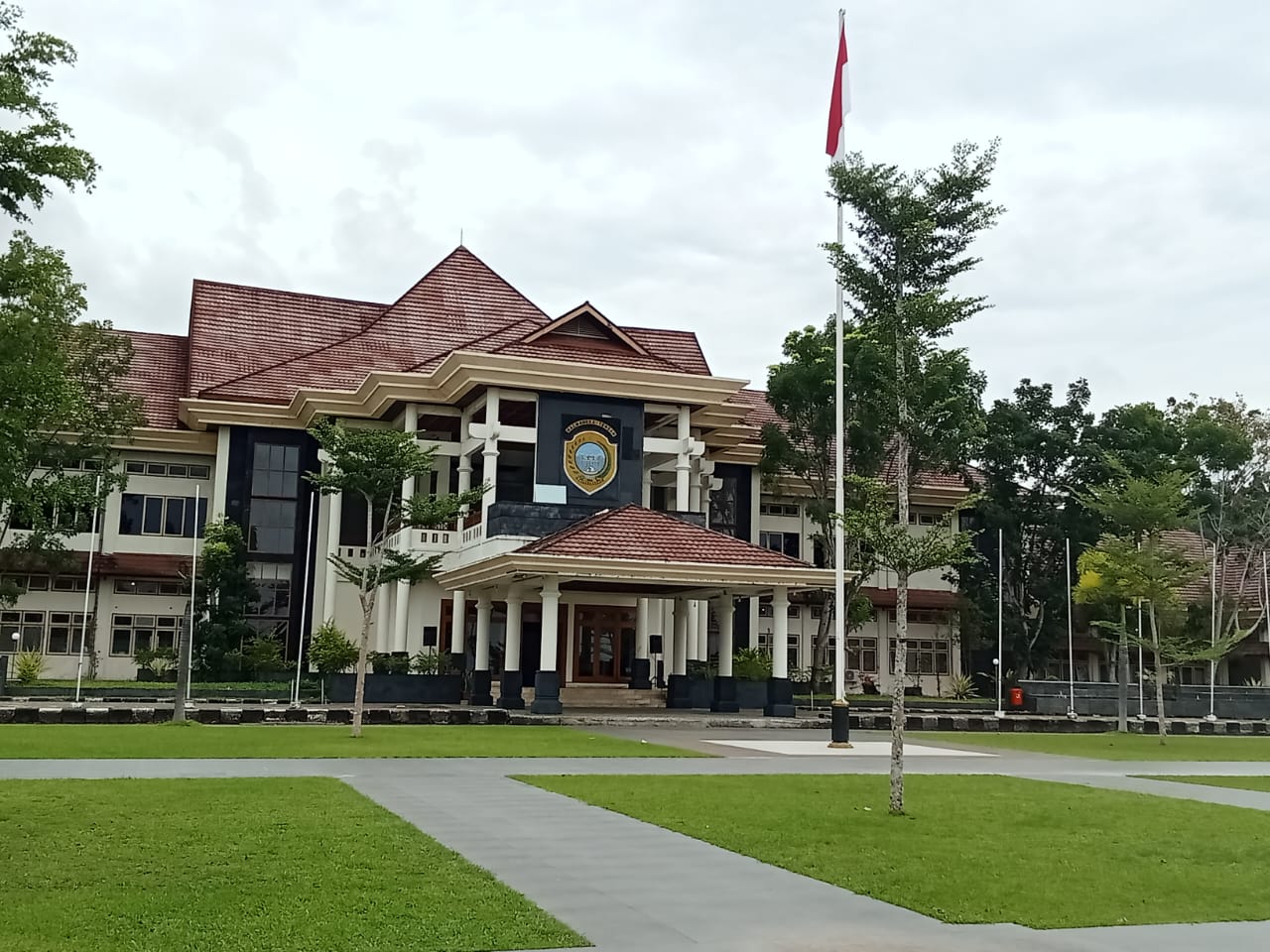 Di Tengah Efisiensi, Pemkab Halteng Alokasikan Rp19,5 Miliar untuk Makan-Minum dan Rumah Tangga Setda